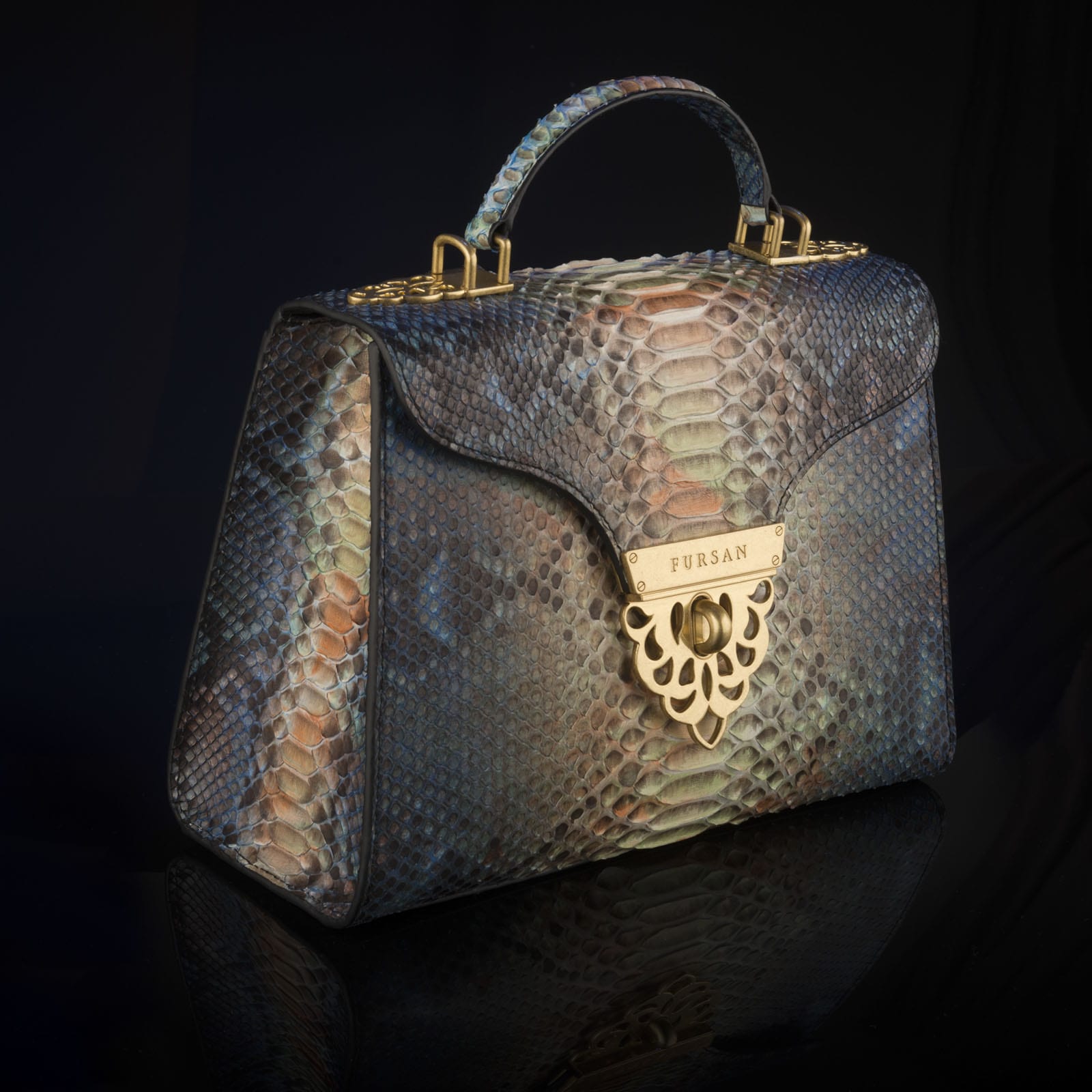 Furshan fashion bag photography from Qatar, shot in Guangzhou by ITR Visuals