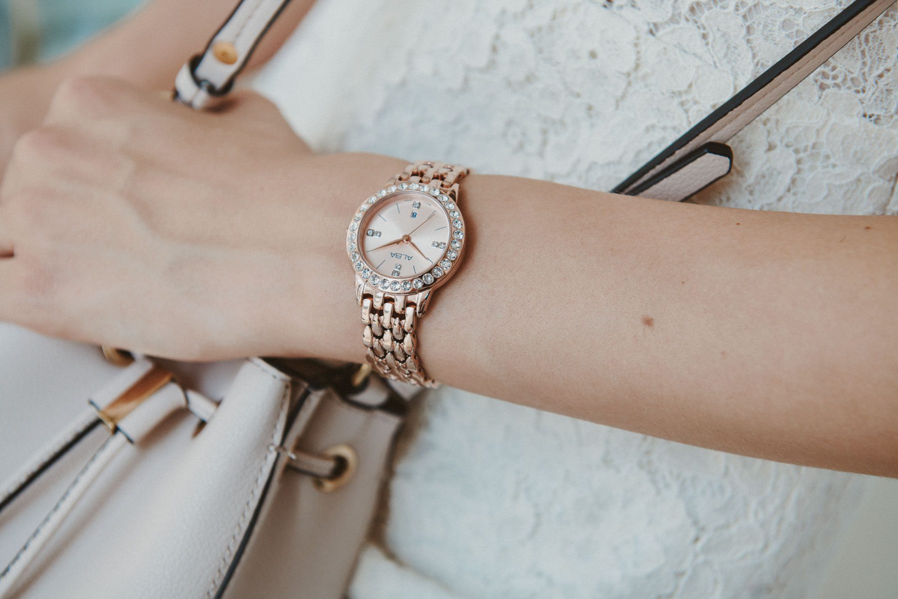 watch photography for Alba women collection - by ITR Visuals in Guangzhou, China