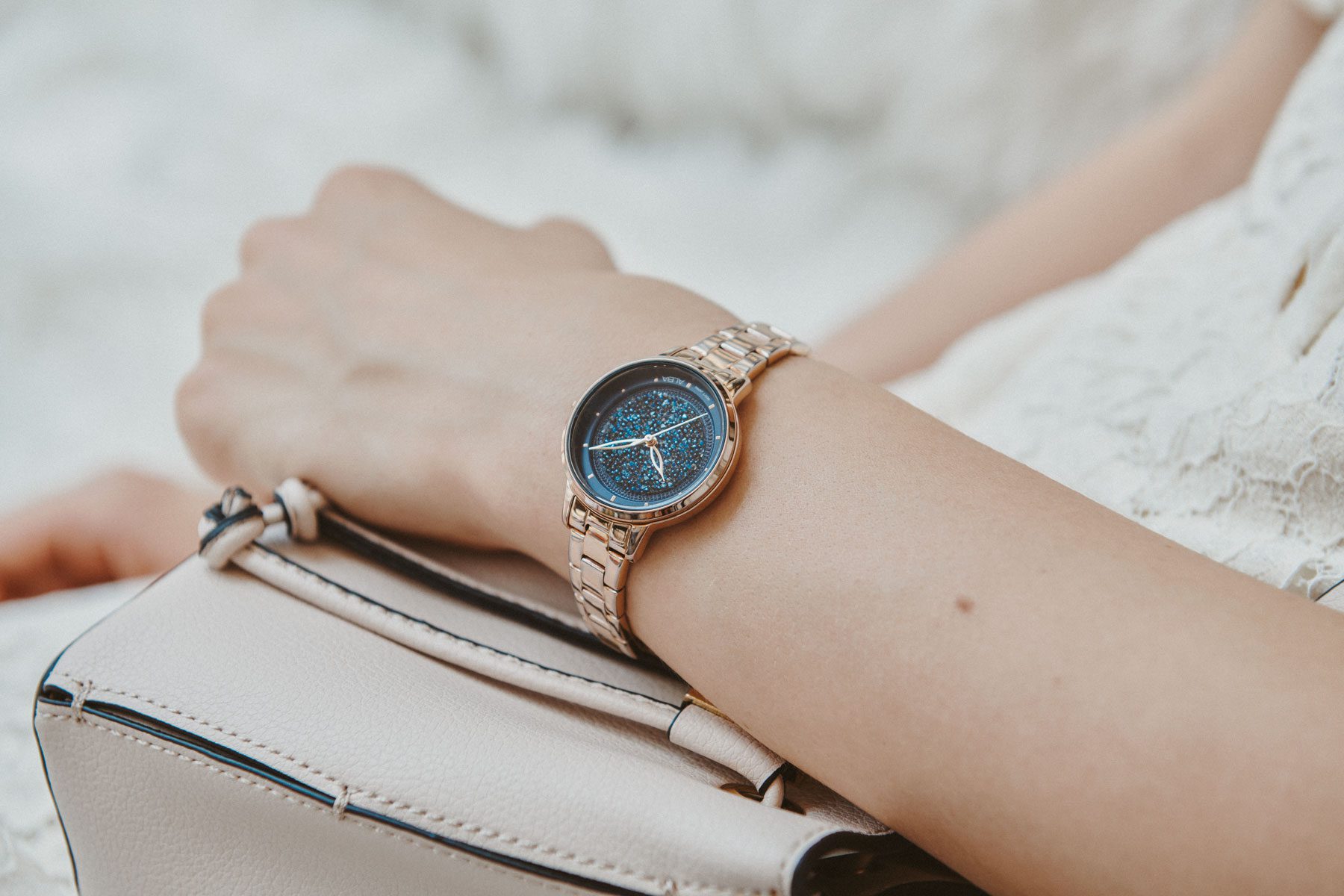 watch photography for Alba women collection - by ITR Visuals in Guangzhou, China