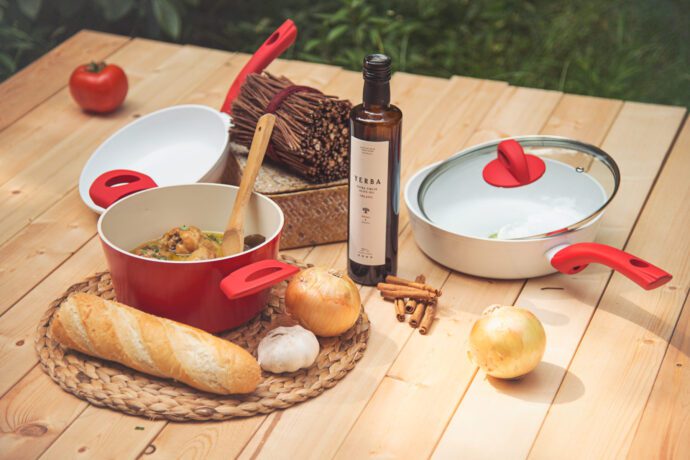 Kitchenware photography for Amazon e-commerce shop in Spain.