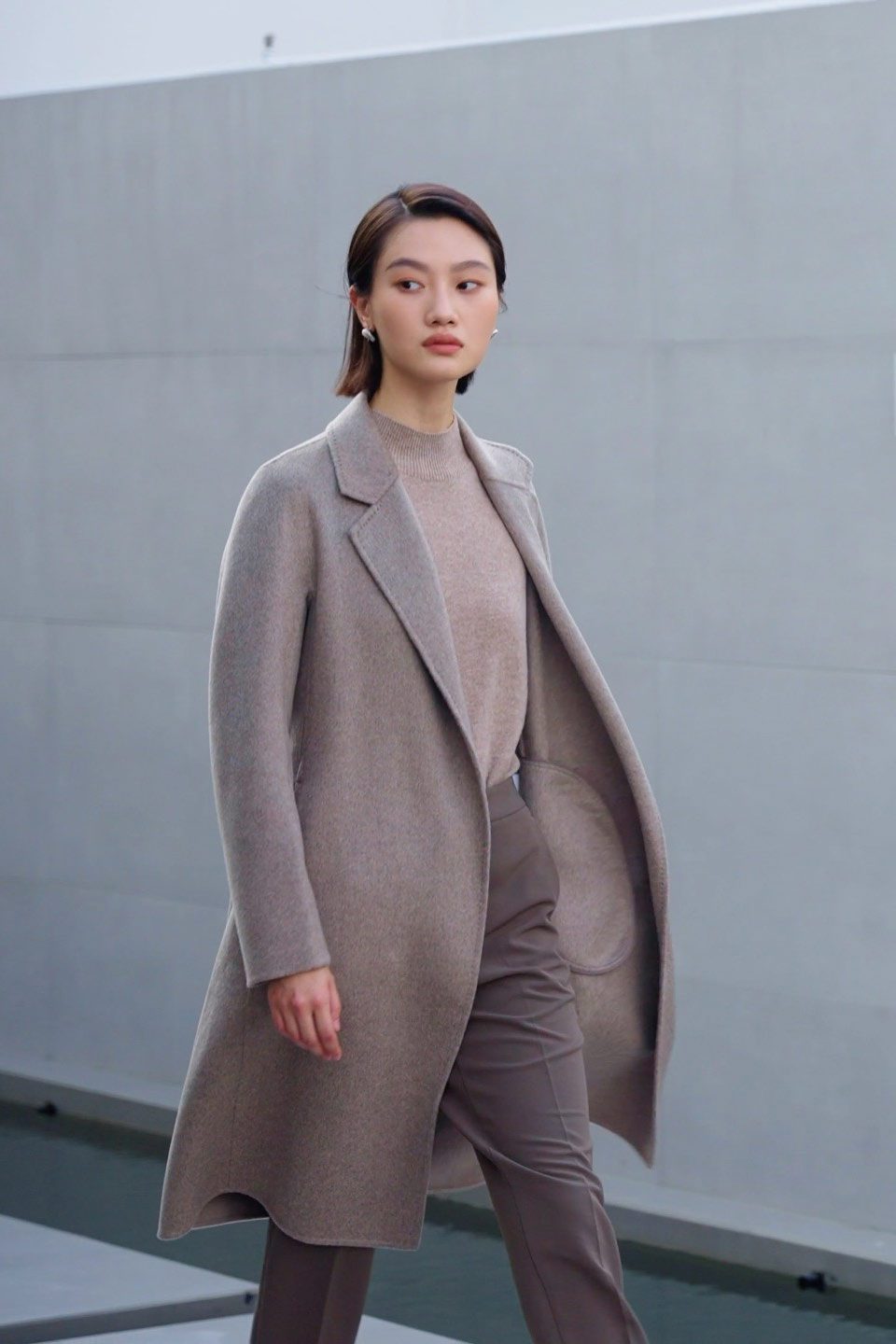 Making of a coat for shui yun jian fall winter collection 002