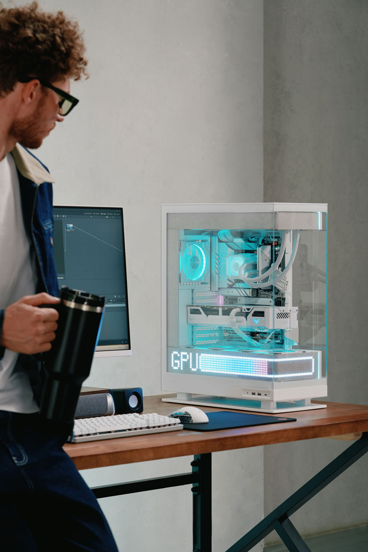 Phanteks Evolv X2 Mesh - A new take on their flagship computer case.