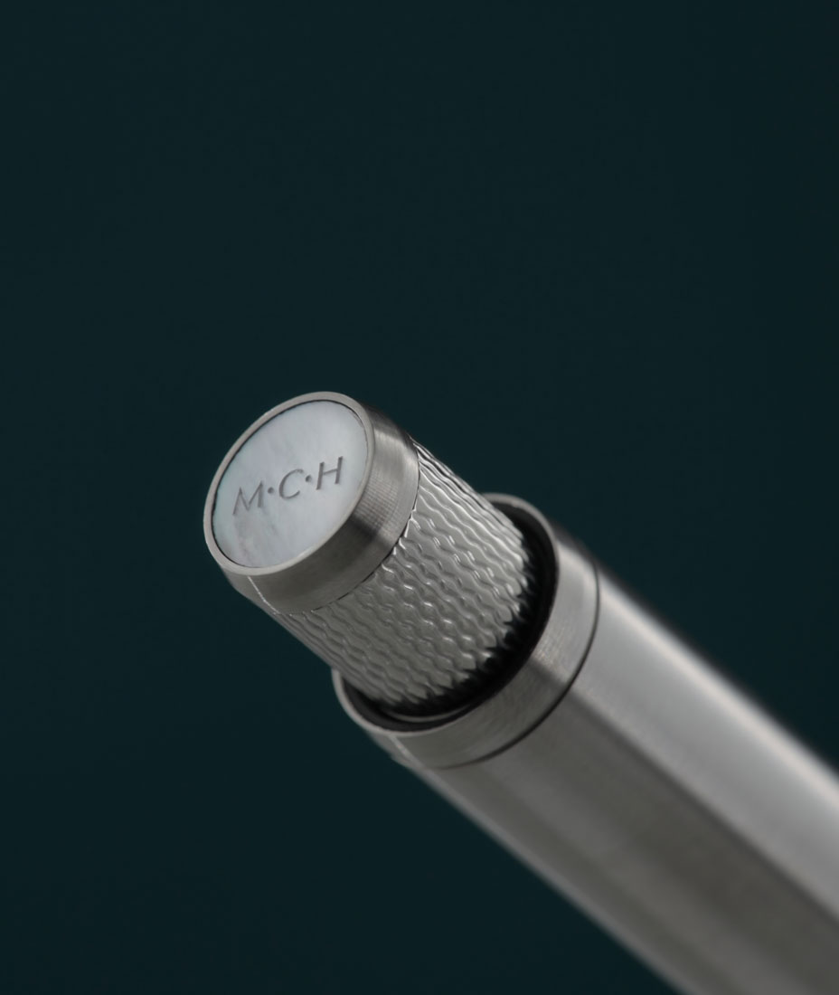 Thomas slim edc pen for kickstarter studio pictures by its visuals