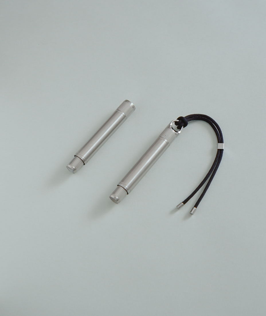 Thomas slim edc pen for kickstarter studio pictures by its visuals